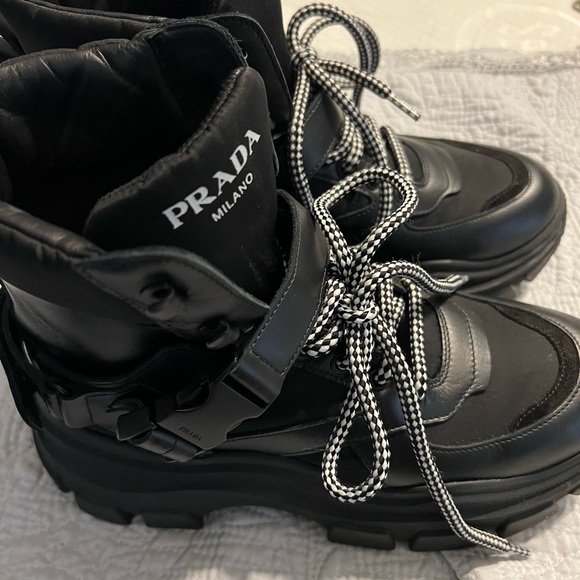 Women Prada Authentic Boots - Picture 3 of 6